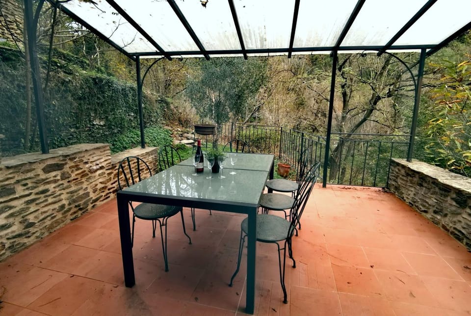 Patio, Day, Garden, View (from property/room), Balcony/Terrace, Dining area, Garden view
