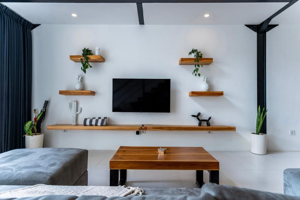 TV and multimedia, Seating area