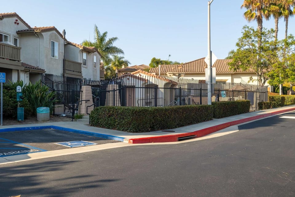 Redecorated - Serene- Legoland- Family-Friendly House in Carlsbad