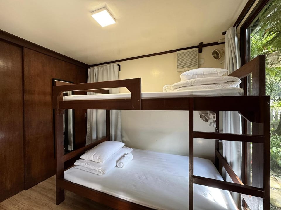 bunk bed