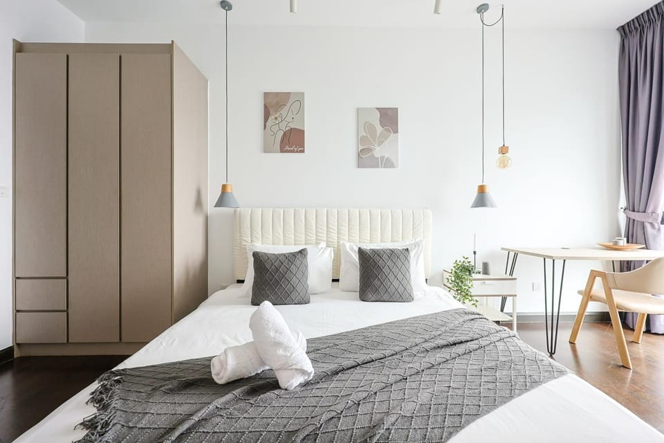 Bed, Photo of the whole room, Bedroom, towels, wardrobe