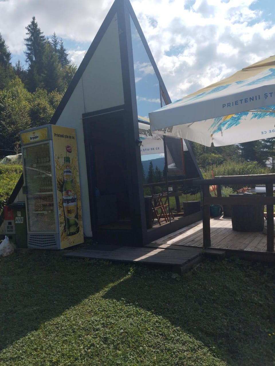 Casa din Curtea cu cai Luxury tent in Romania