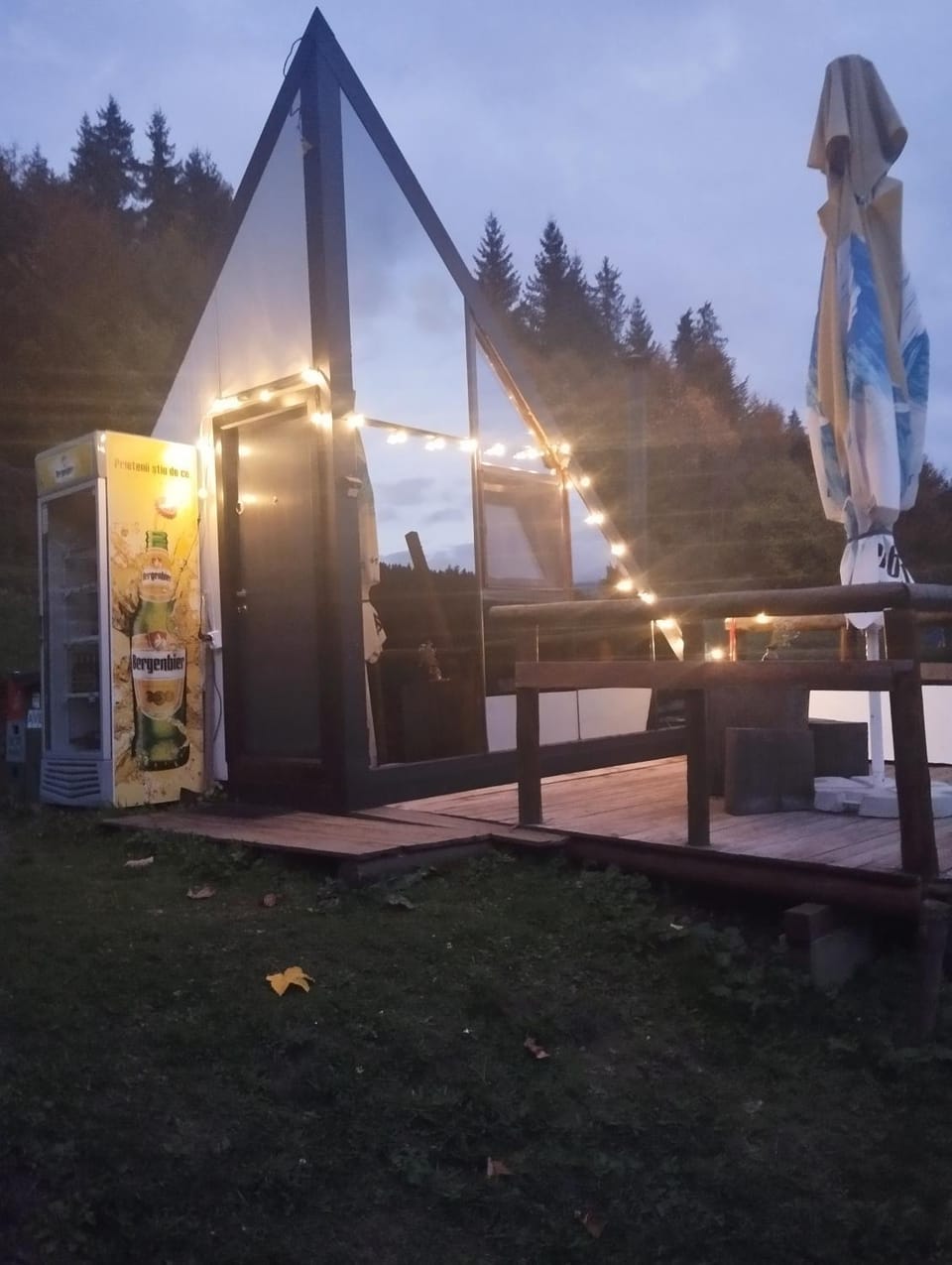 Casa din Curtea cu cai Luxury tent in Romania