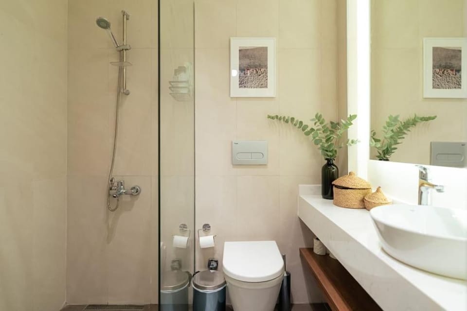 Bright and Cozy 2BR Apt In The Center Of Buyukada Apartment in Istanbul