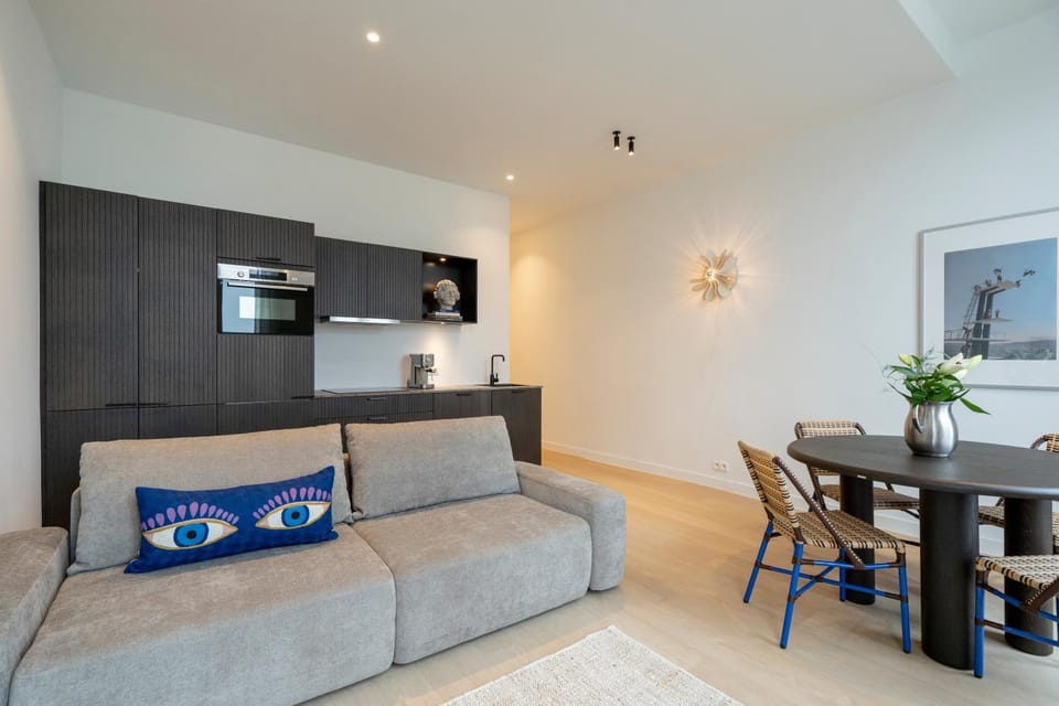 Living room, Dining area, kitchen