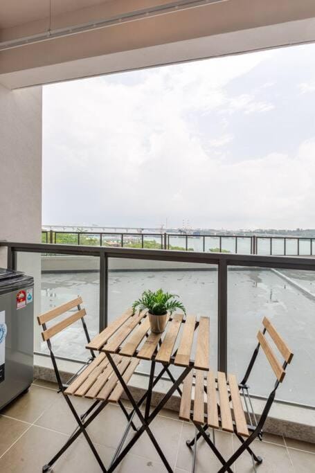 SeaView R&F 4pax-1BR 10mis to CIQ JBSentral CitySquare Apartment in Johor Bahru