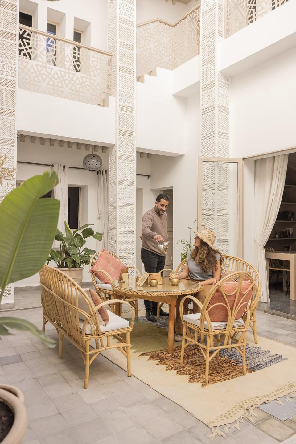 Living room, Dining area, Guests