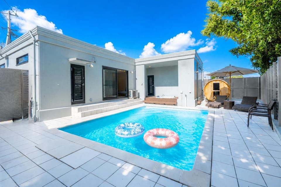 Swimming pool, Inner courtyard view