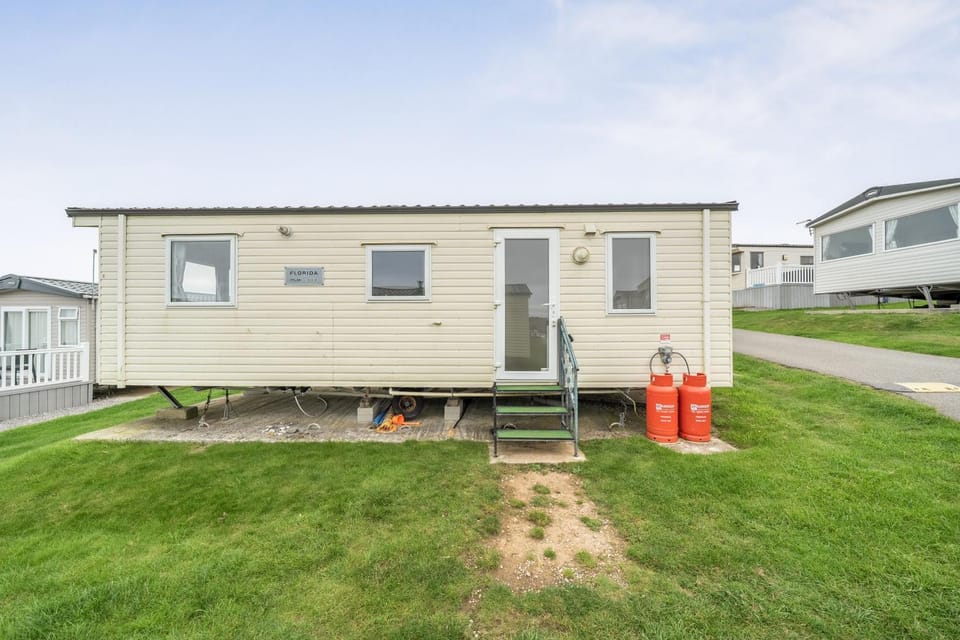 PerranporthCaravan 2bedroom Tv GasFire Chalet in Perranporth