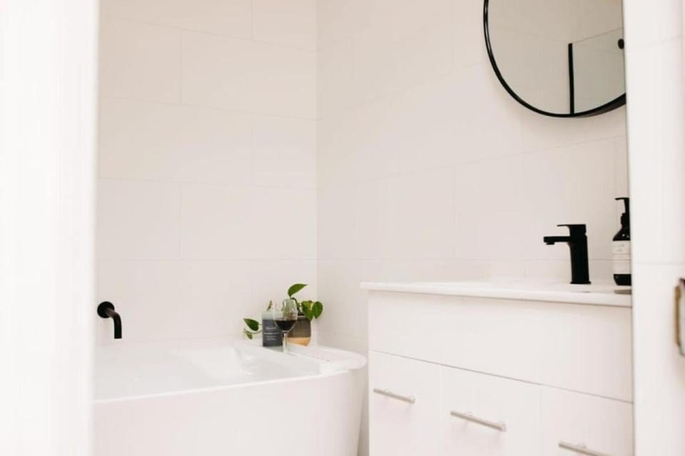 Bathroom, Bath