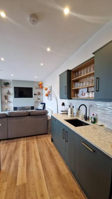 Location Location Location! Apartment in Galway