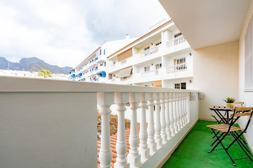 Off site, Balcony/Terrace, Mountain view