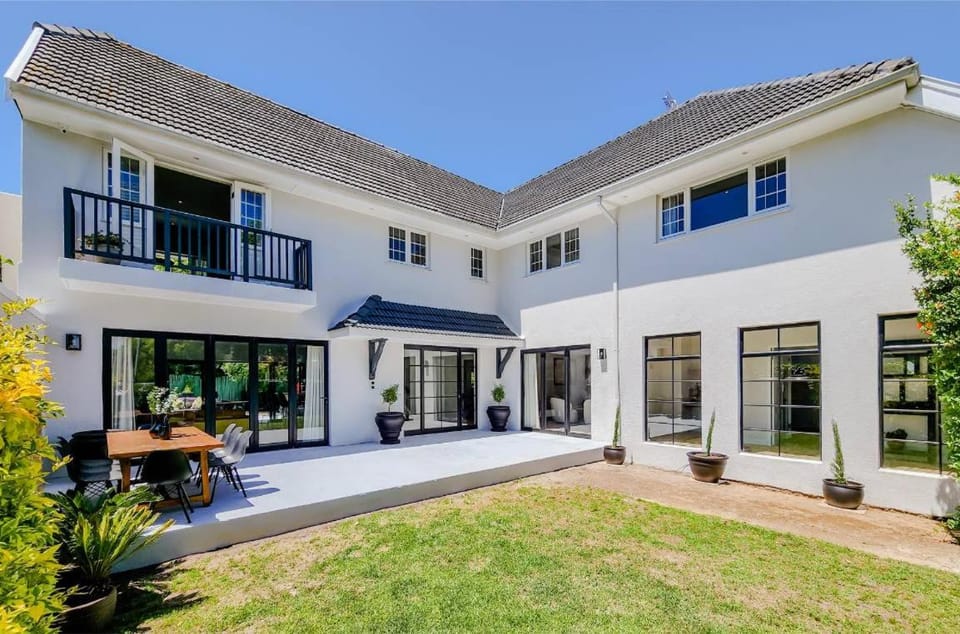 Property building, Patio