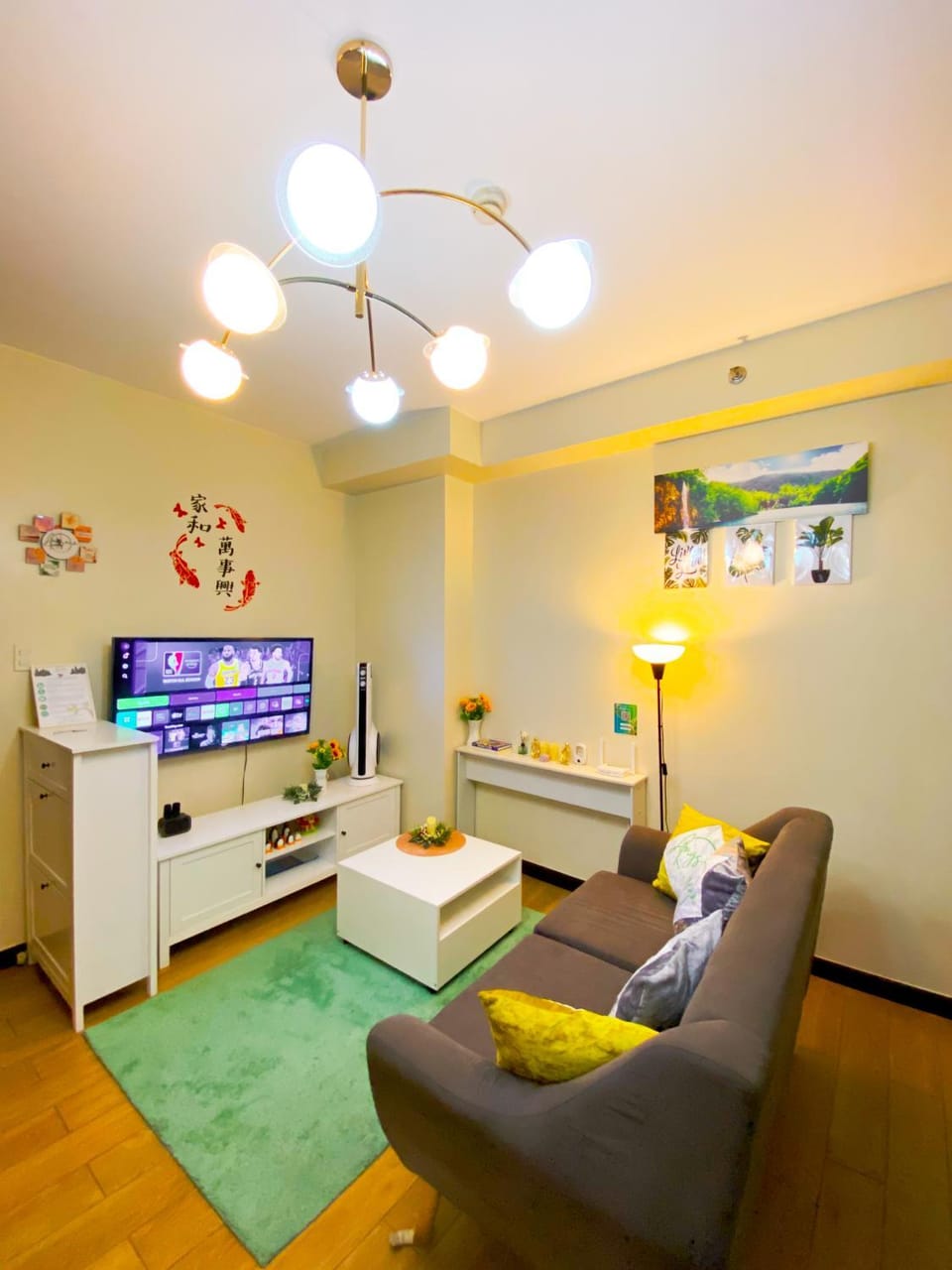 TV and multimedia, Living room, Seating area
