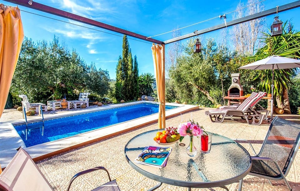 Patio, Natural landscape, Garden, View (from property/room), Balcony/Terrace, Garden view, Pool view, Swimming pool, sunbed