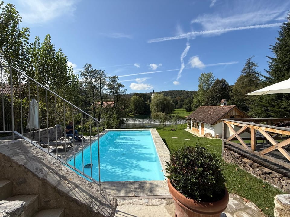 Swimming pool