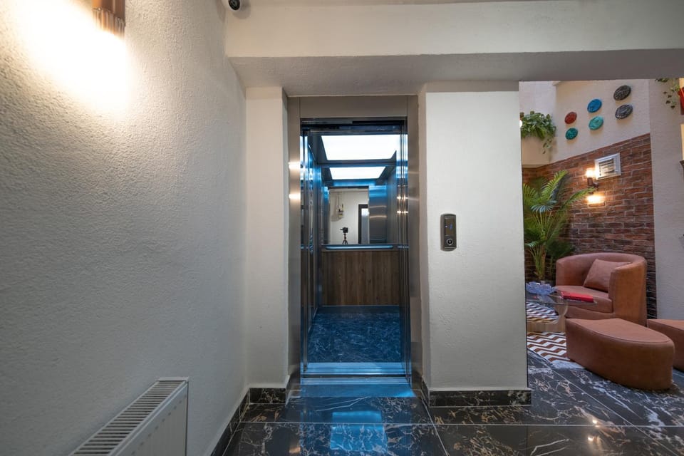 elevator