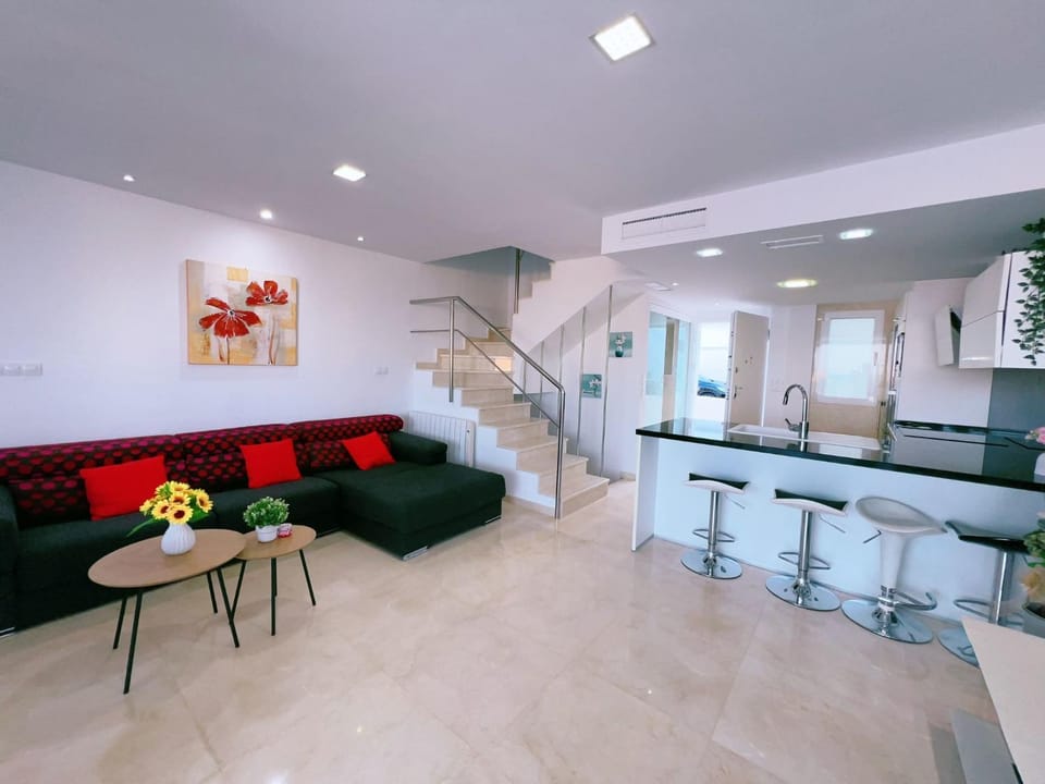 Kitchen or kitchenette, Living room