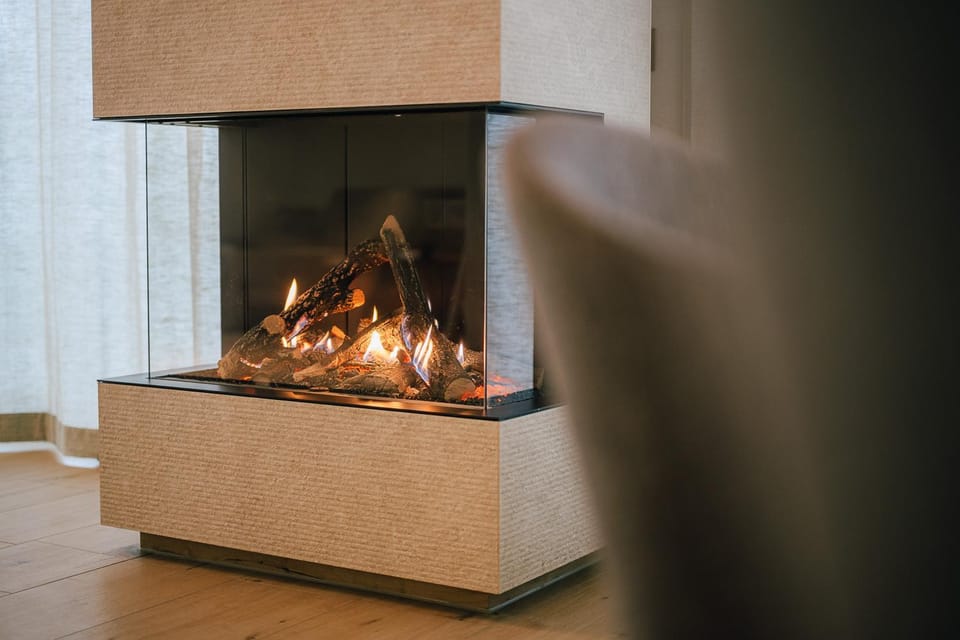 Living room, fireplace