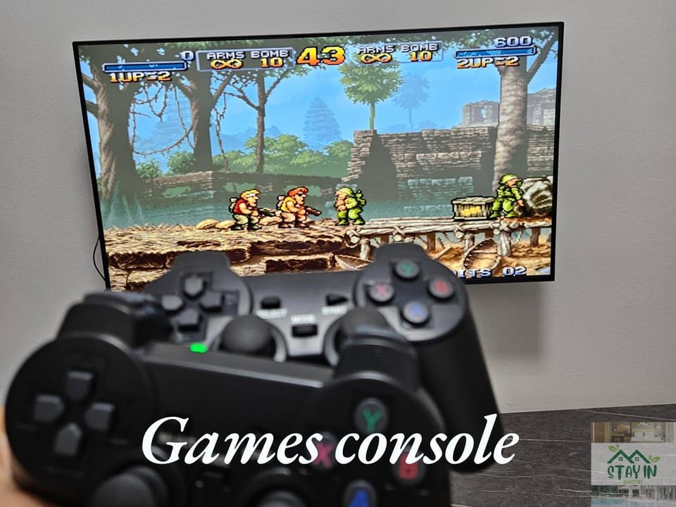 Game Room, Living room