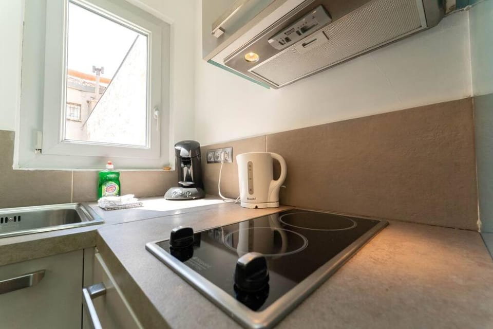 SK Joli Studio, Le Port, Clim, Tramway, Wifi 17 BONAPARTE Apartment in Nice