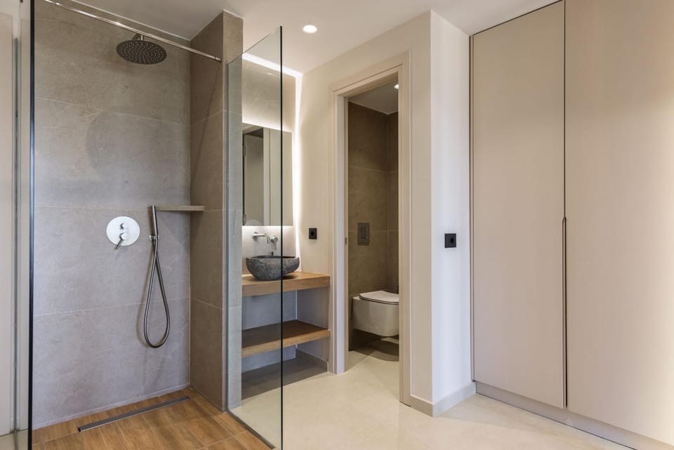 Shower, Toilet, Bathroom