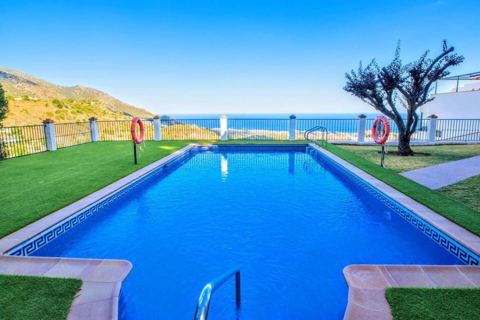 Mountain view, Sea view, Swimming pool, Swimming pool