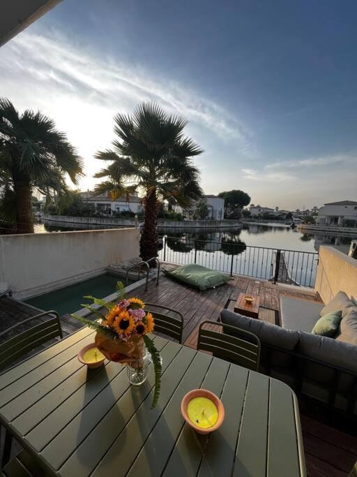 La Marina des remparts House in Aigues-Mortes