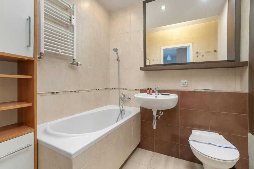 Toilet, Bathroom, Bath, towels