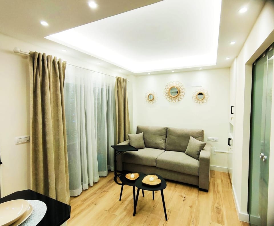 TV and multimedia, Living room, Seating area, heating