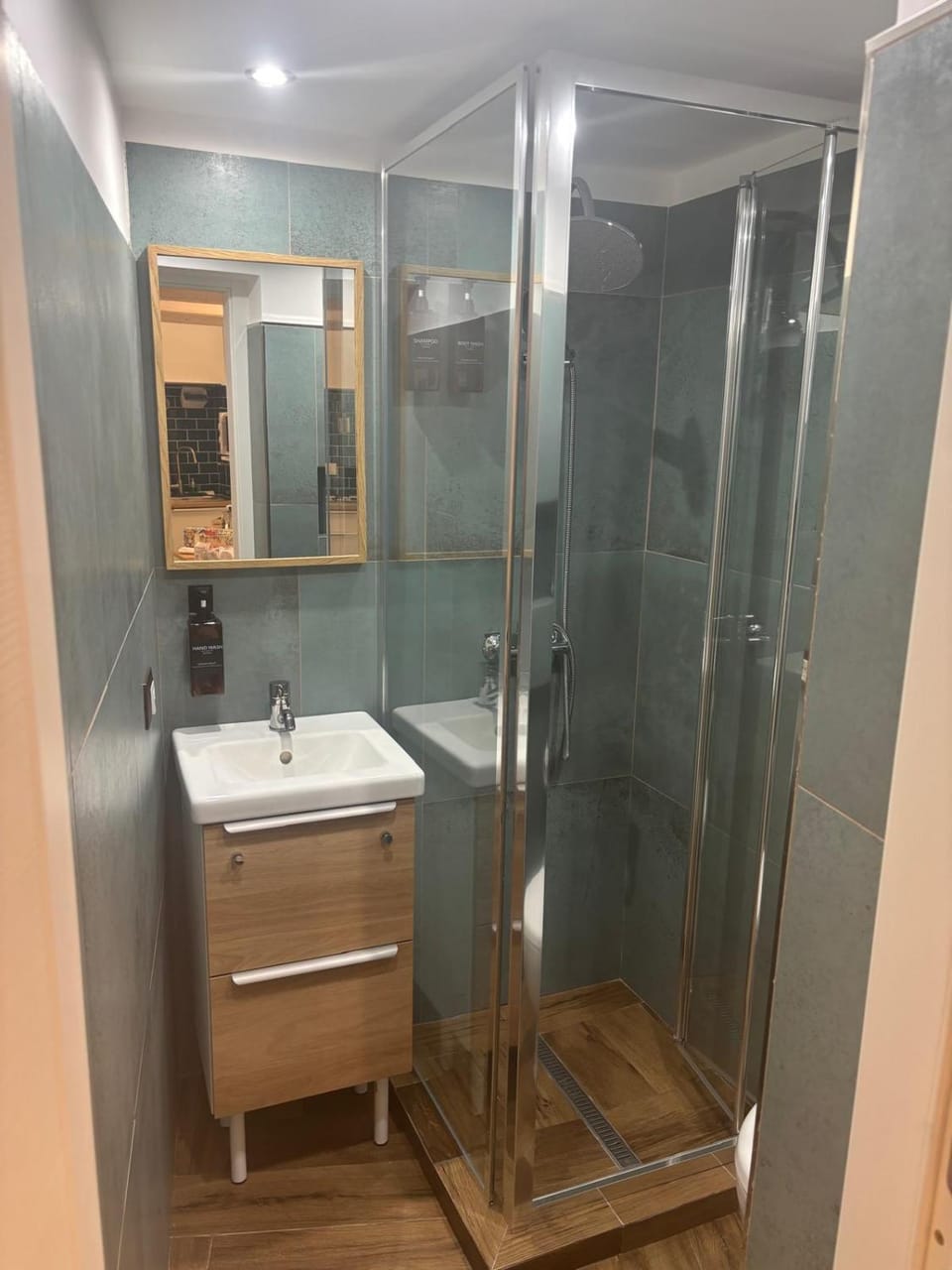 Shower, Bathroom