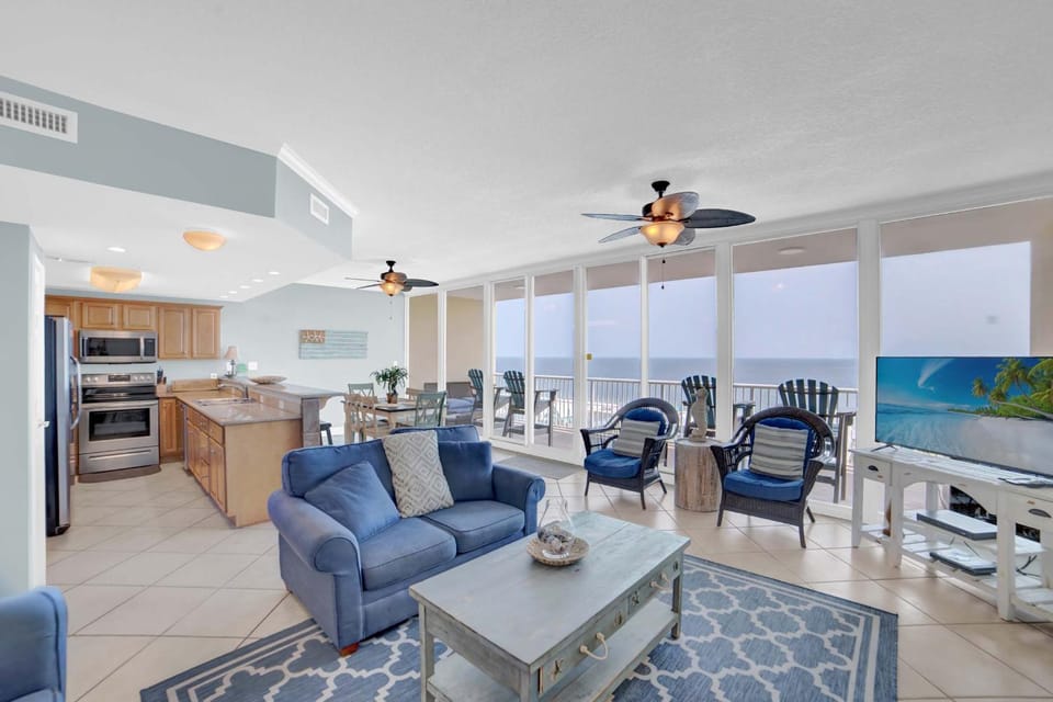 Sanibel 1105 by Vacation Homes Collection Apartment in West Beach