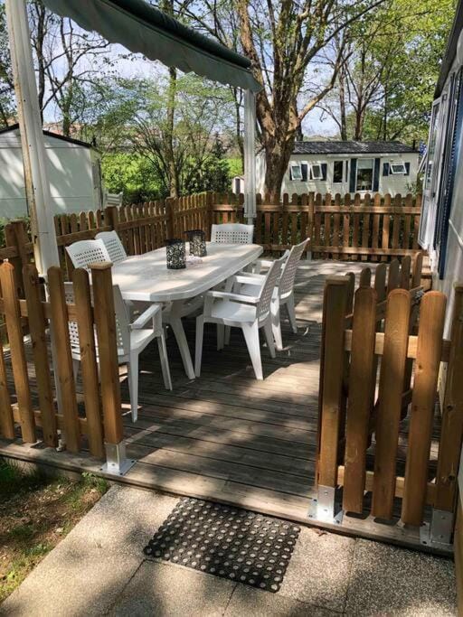 Mobile home camping calm Apartment in Sare