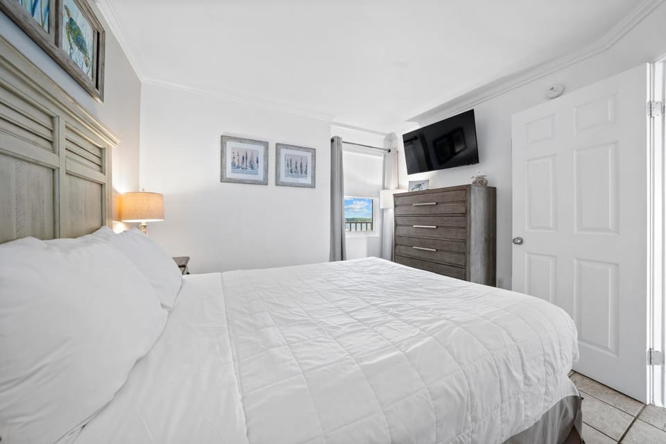 Seacrest 904 by Vacation Homes Collection Apartment in West Beach