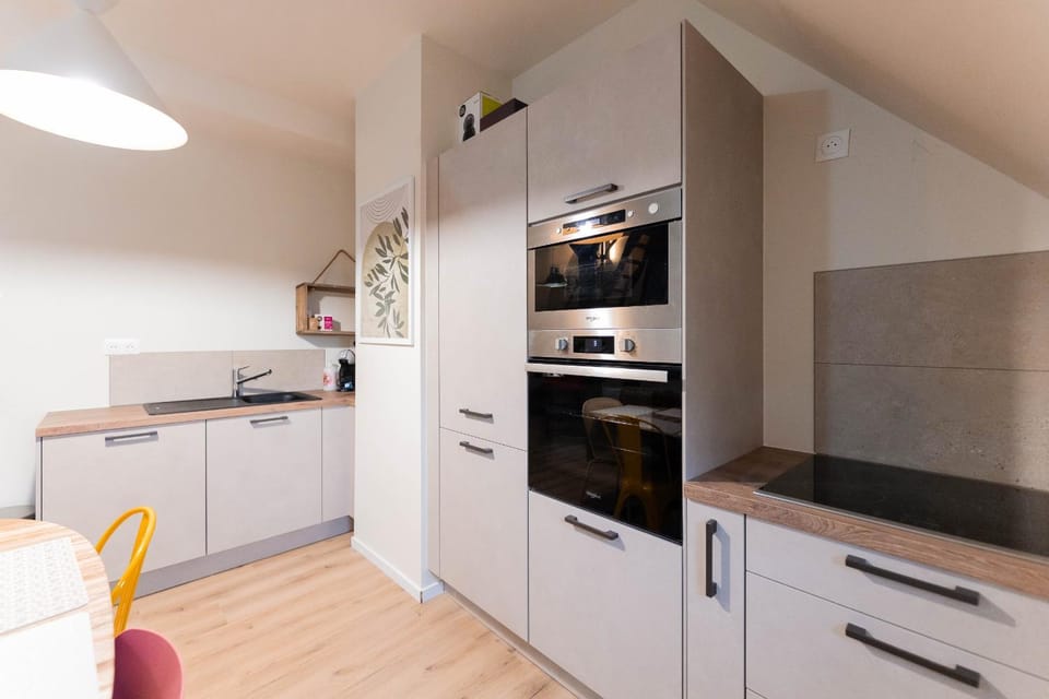 Kitchen or kitchenette, oven, stove