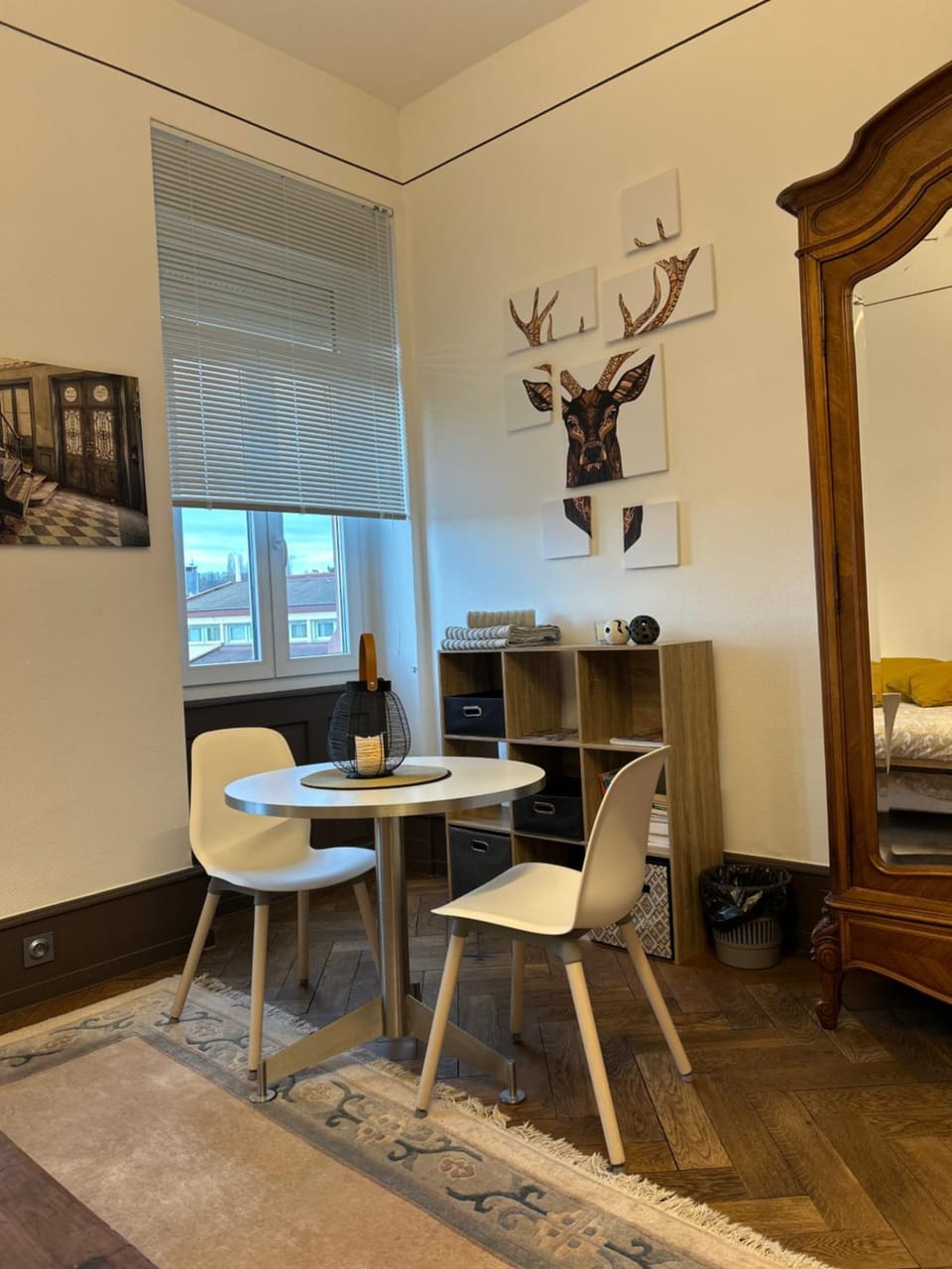 Seating area