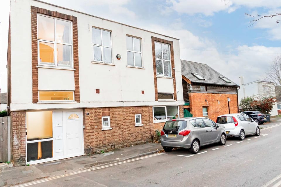 Spacious 2 Bedroom Apartment in Central Tonbridge Apartment in Tonbridge and Malling District