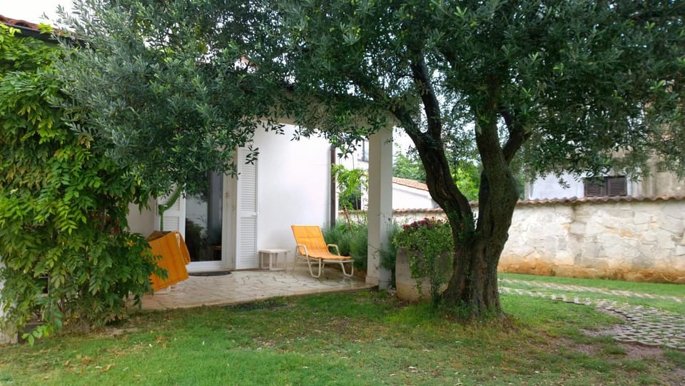 Patio, Garden, Seating area