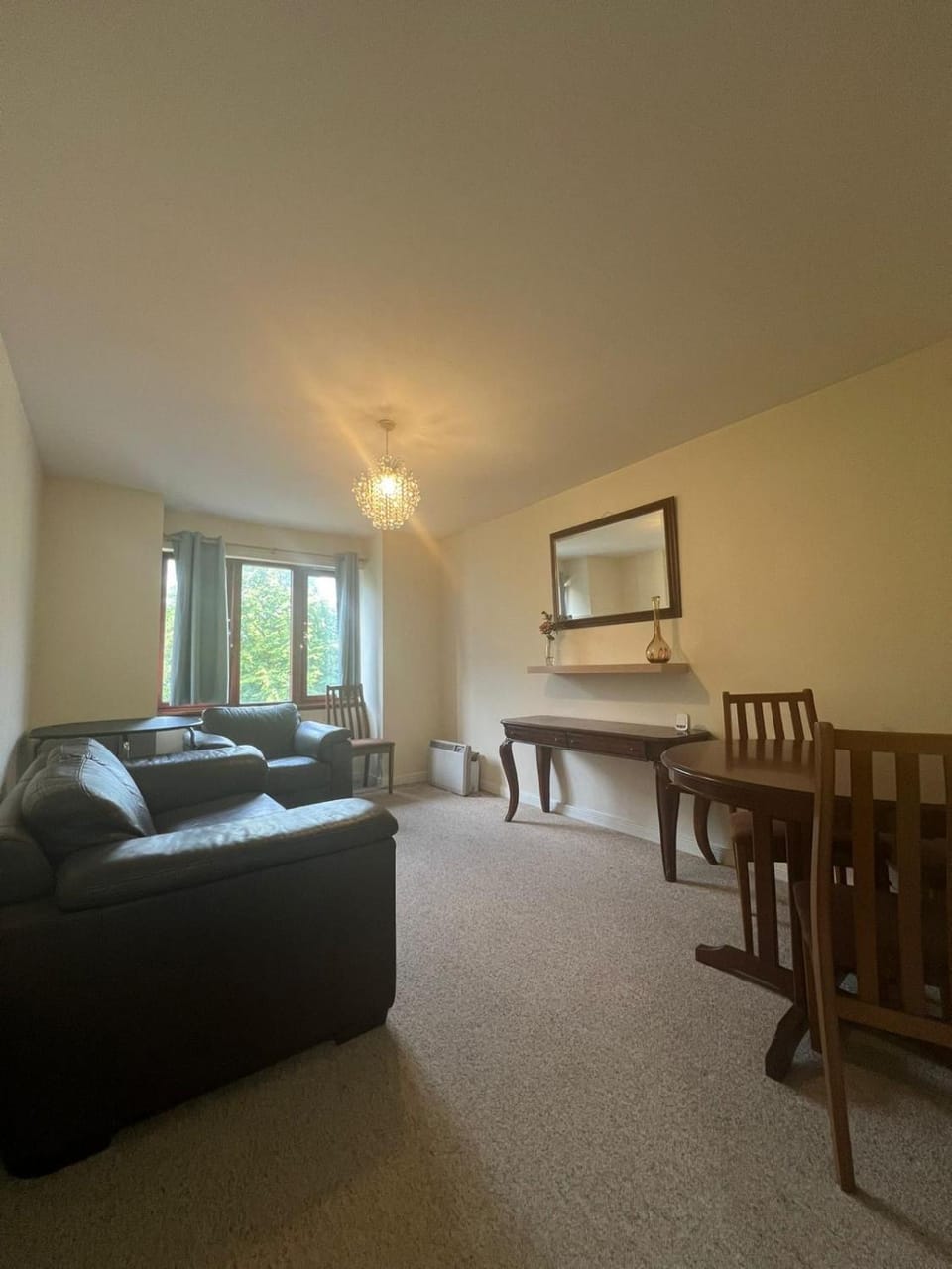 Uddy Howard court comfy professional space Apartment in Aberdeen