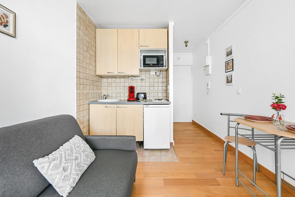 La Felicita - Studio avec Balcon Paris - Netflix Apartment in Paris