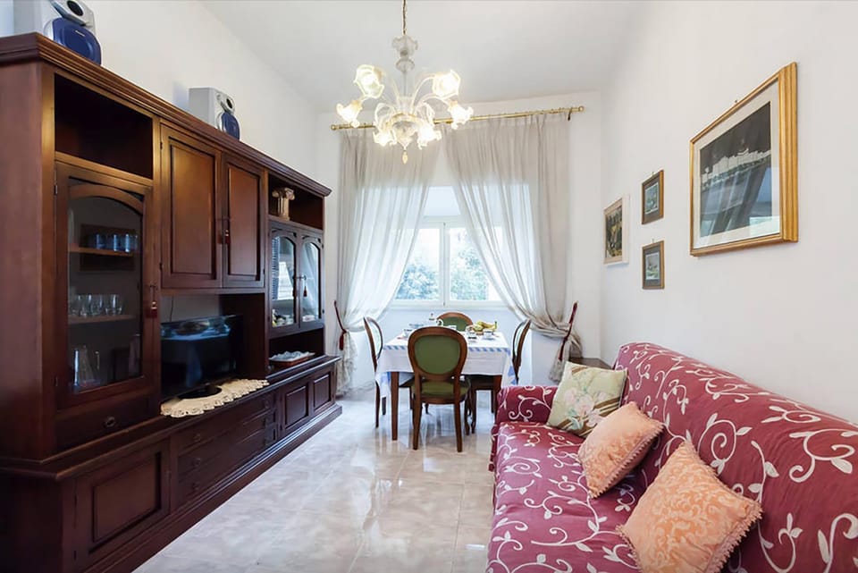 TV and multimedia, Living room, Dining area, heating
