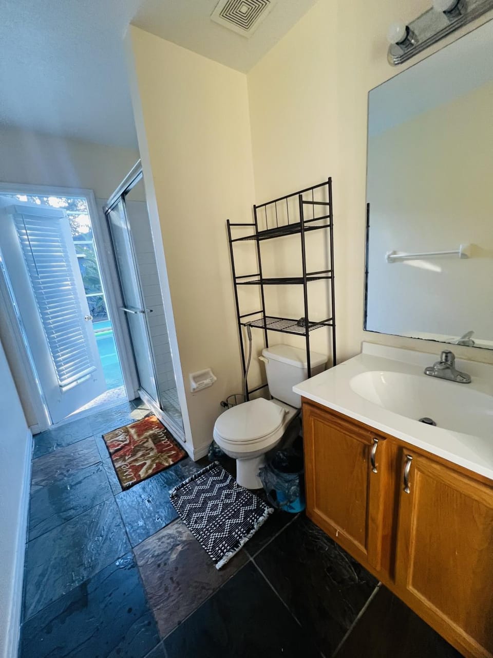 Room in Citrus park and Carrollwood with Pool, close to the airport & downtown Vacation rental in Greater Carrollwood