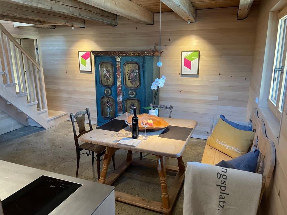 Living room, Seating area, Dining area