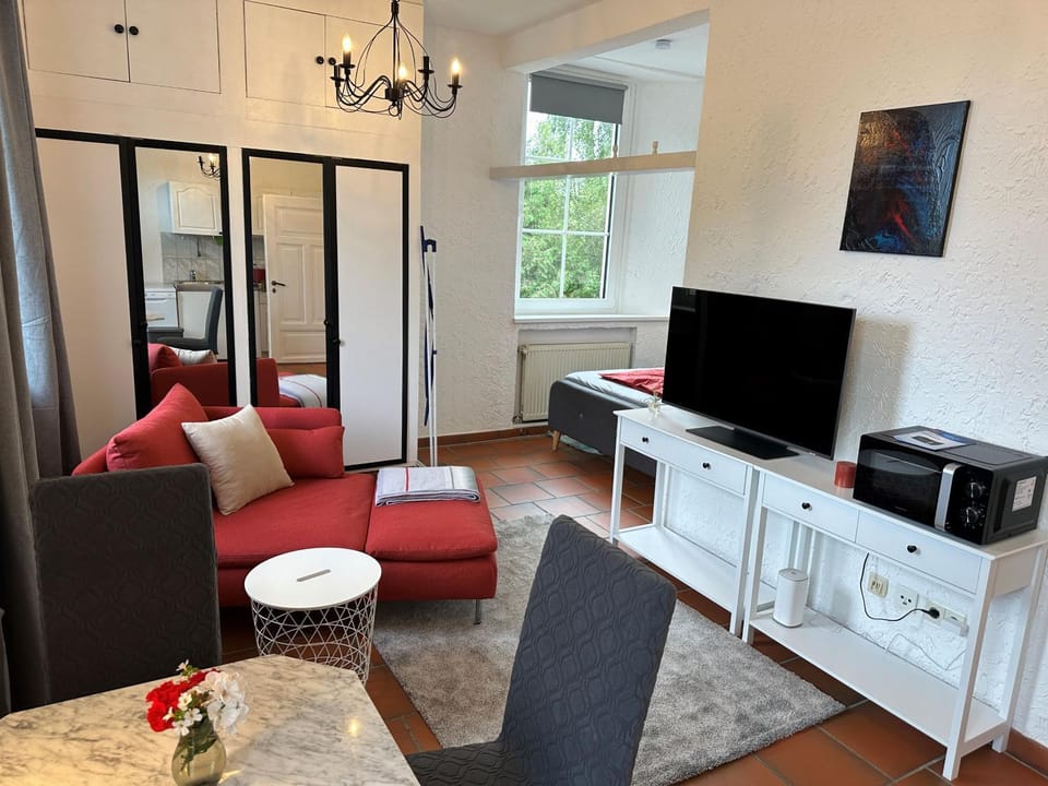 Communal lounge/ TV room, Living room