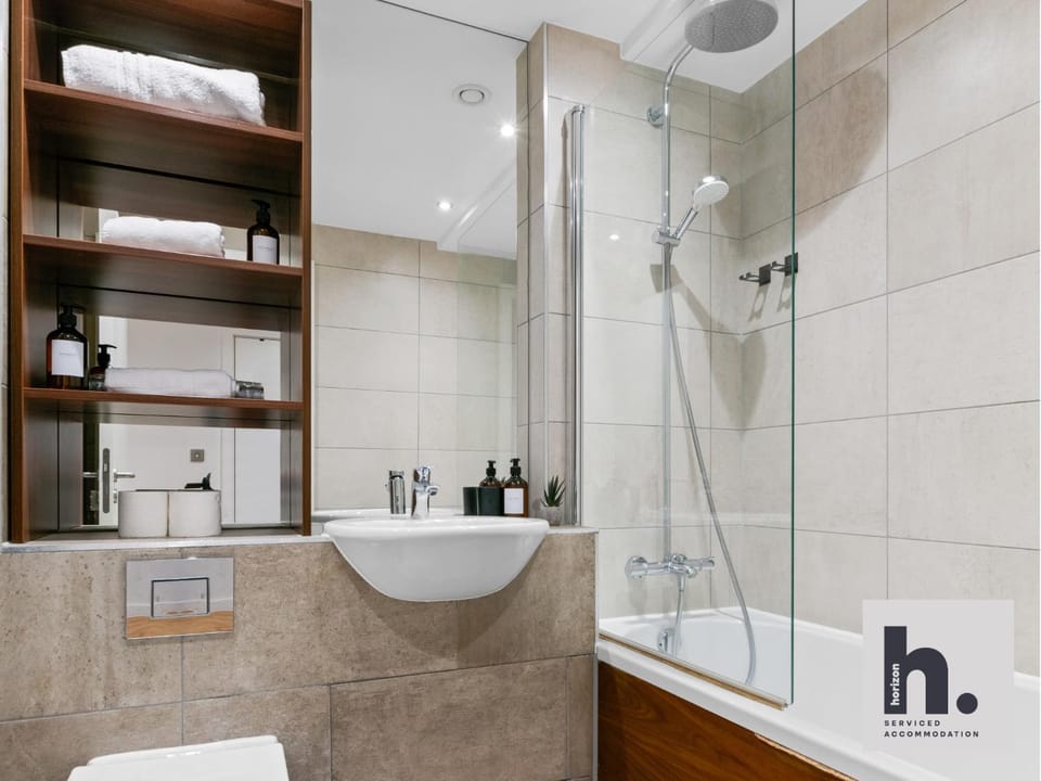 Contractors - Free Parking - City Centre - x3 Apartment in Hull