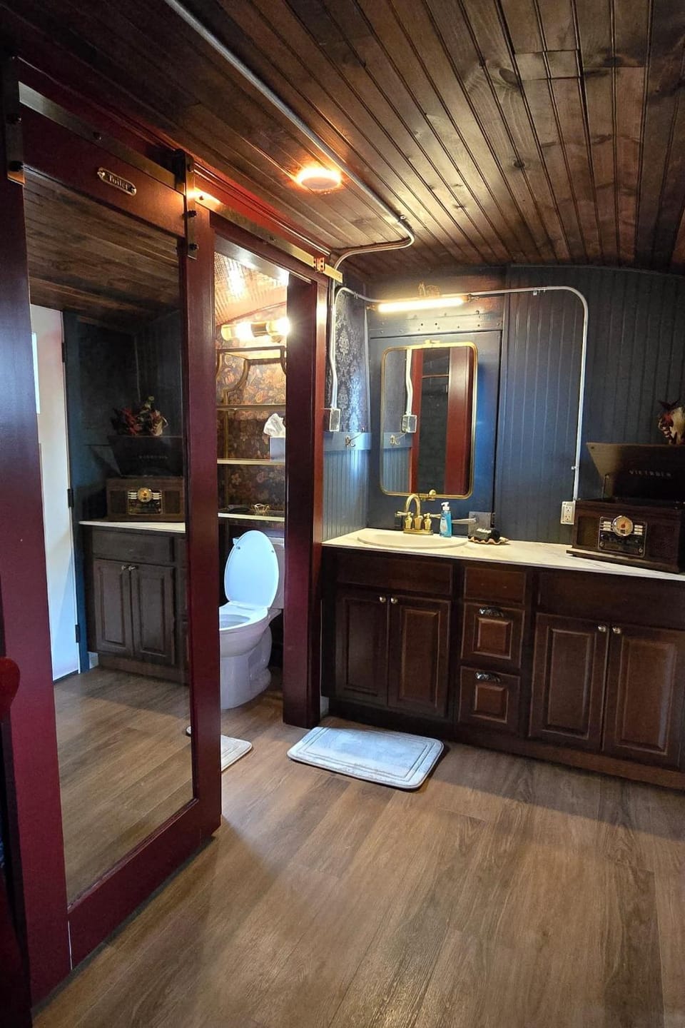 Unique Santa Fe Caboose Experience House in Brownwood