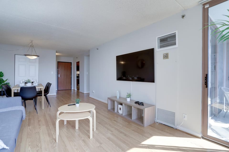 TV and multimedia, Living room, Seating area, Dining area, heating