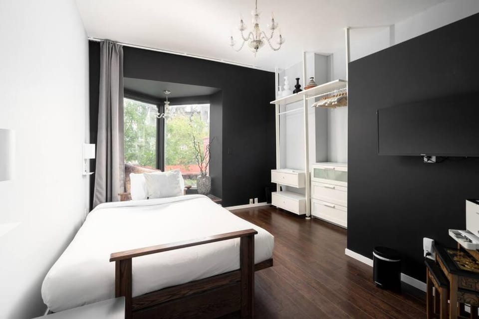 Two bedroom duplex in Plateau Mont-Royal district Apartment in Laval