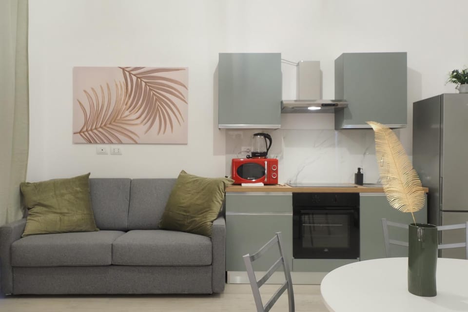 Kitchen or kitchenette, Living room, Seating area