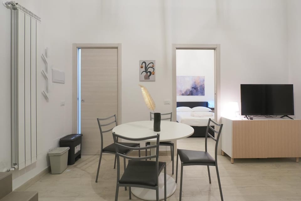 TV and multimedia, Living room, Dining area